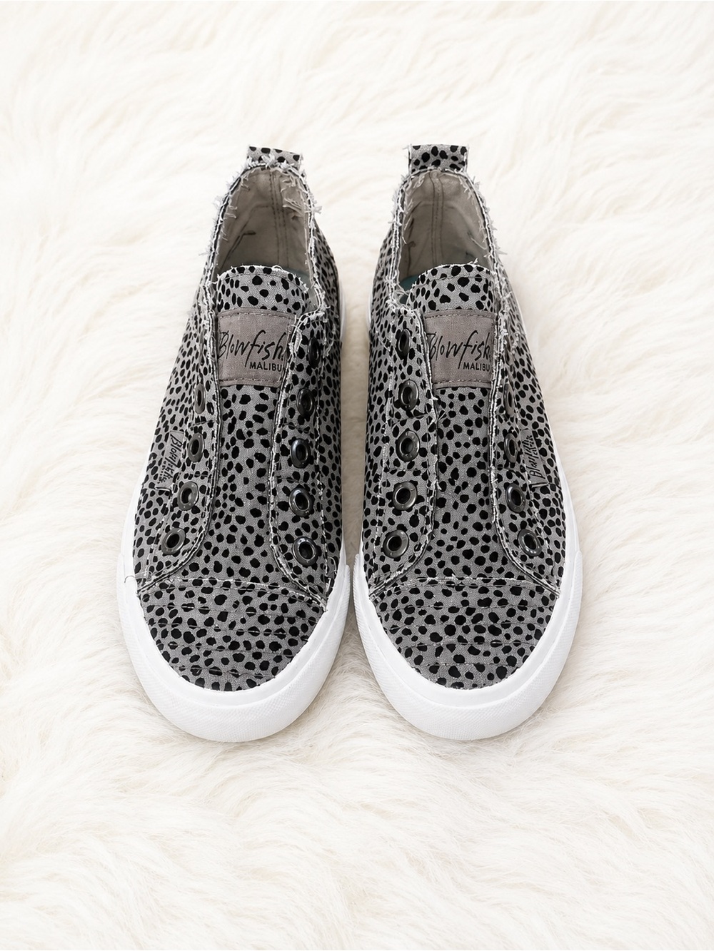 Blowfish Malibu Leopard Print Slip On Sneakers Women’s Size 6 Gray Black Casual